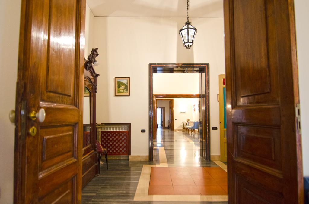 Suite Palazzo Reale Apartment 那不勒斯 外观 照片